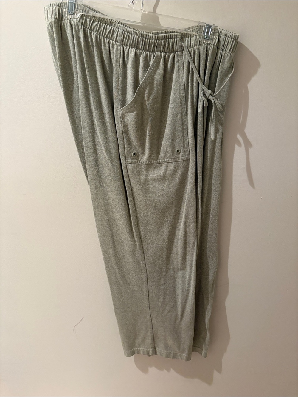 Women’s Straight-Leg Drawstring Pants in Sage Green